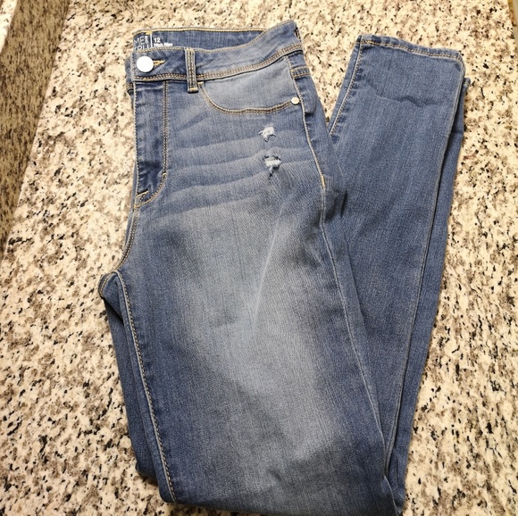 time and tru high rise jeggings